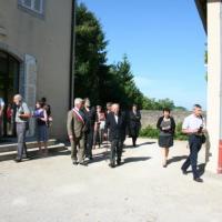 Retour de Mr Aubrac et son fils au châteaux de Villevieux 66 ans après