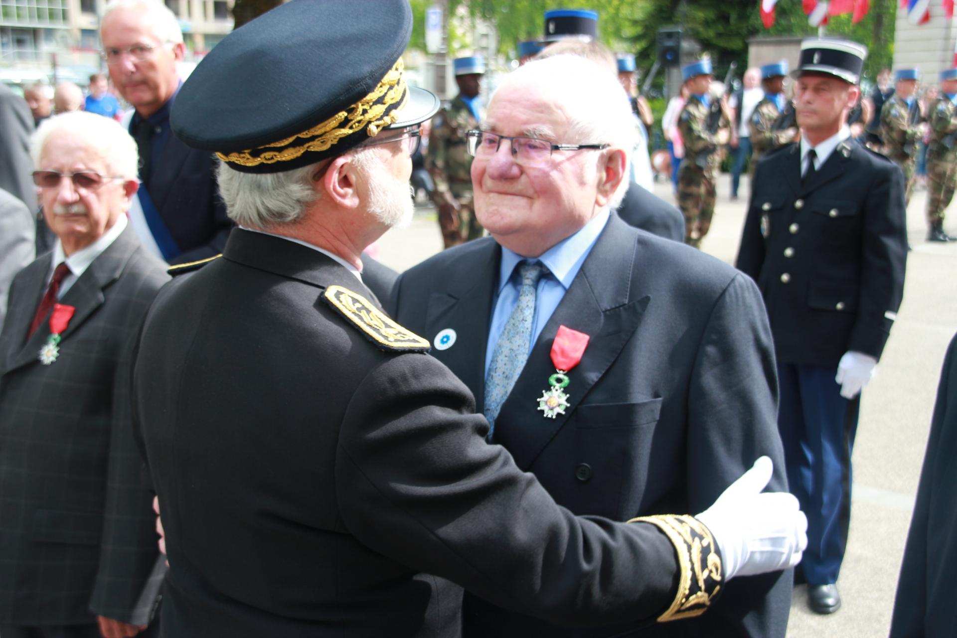 Fernand Ibanez, Résistant reçoit la Légion d'honneur